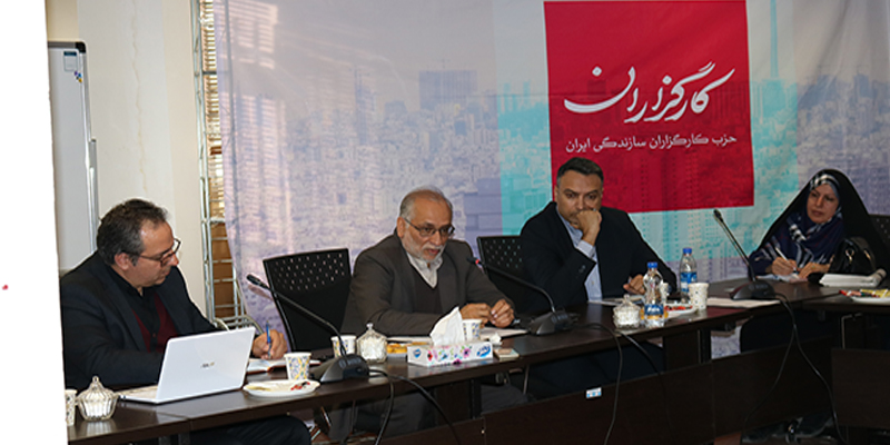 سیدحسین مرعشی در نشست کانون کارآفرینی: مسائل ایران با معجزه حل نمی‌شود