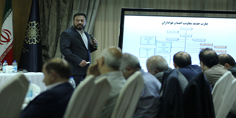 یک کارگزارانی، به ازای هر 1500 ایرانی